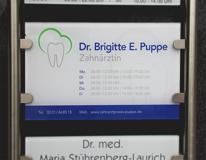 Zahnarztpraxis Dr. Brigitte Puppe Beschilderung